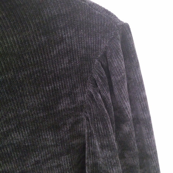 NWOT Express Black Brushed Velvet Mockneck Sweater Size XL - Picture 3 of 12
